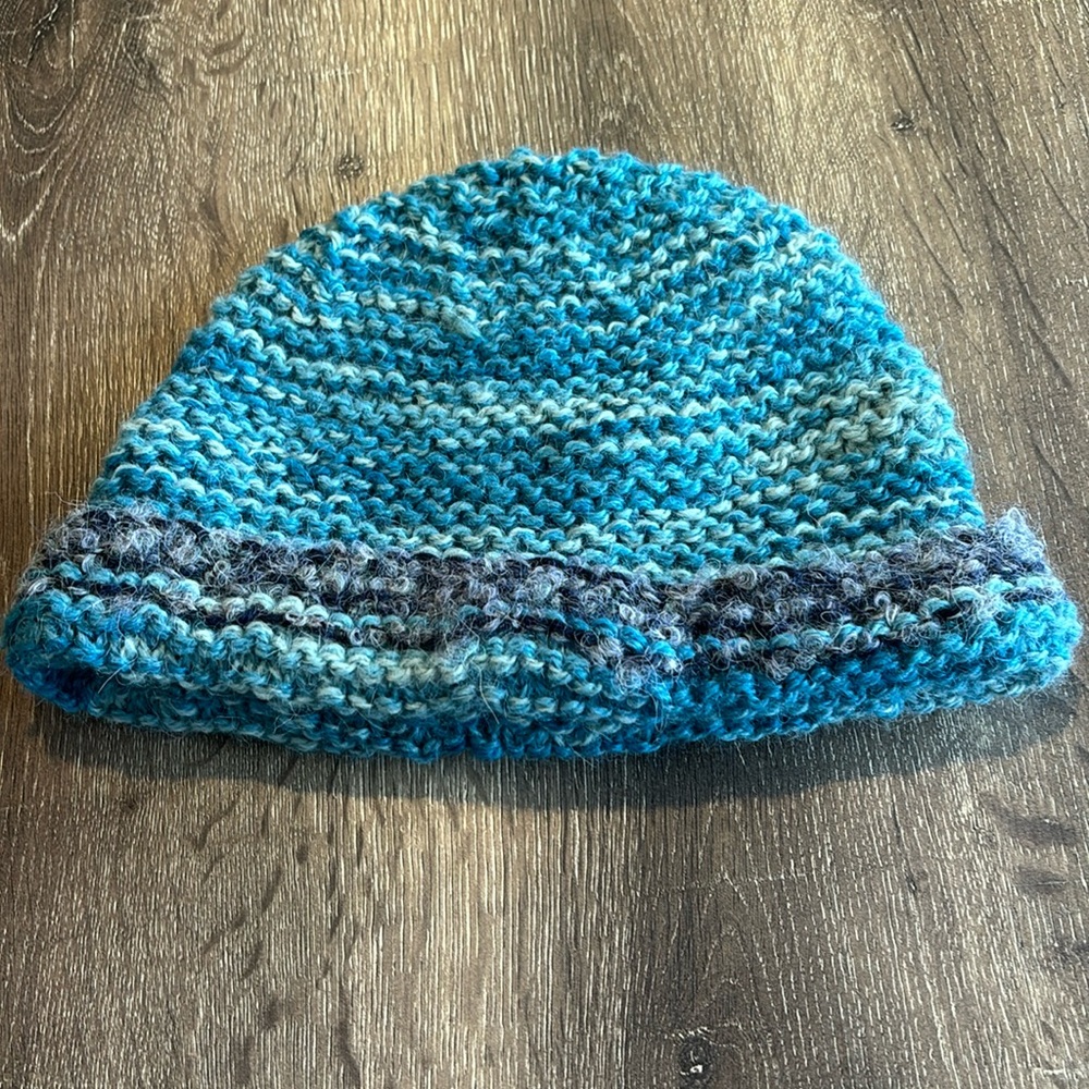 Alpaca wool hat. Handcrafted in New Zealand. New but tag has fallen off.